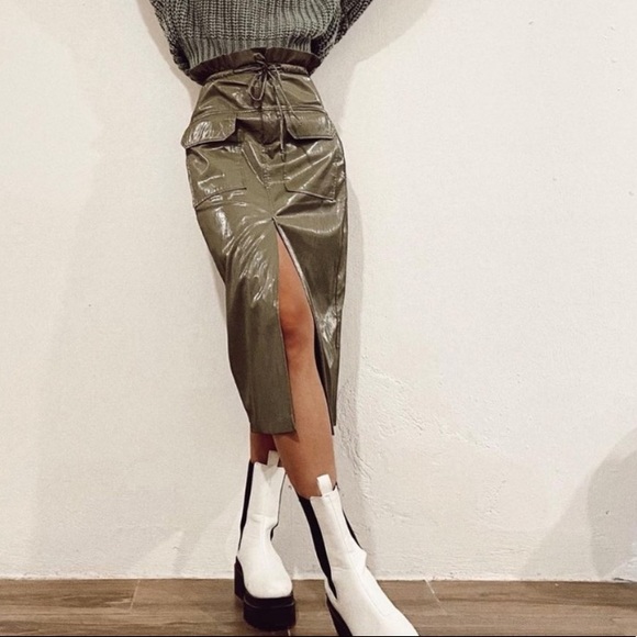 Zara Dresses & Skirts - Zara Blogger Favorite Coated Cargo Midi Skirt